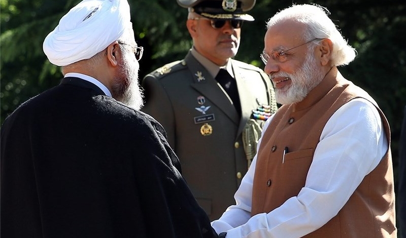 ایران بشکه‌ای ۱ دلار به خریداران هندی نفت خود تخفیف می‌دهد