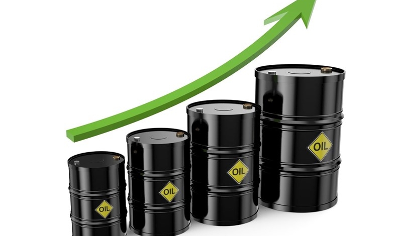 طرح ضد ایرانی آمریکا نفت را ۲ دلار گران کرد