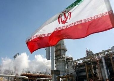 ژاپن برای معافیت از تحریم نفتی ایران با آمریکا مذاکره می‌کند