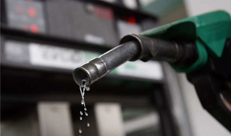 محدودیت موقت در توزیع بنزین سوپر/ توزیع بنزین معمولی بدون محدودیت ادامه دارد