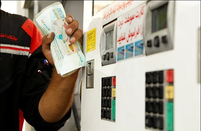 زمزمه‌های افزایش قیمت بنزین به گوش میرسد!