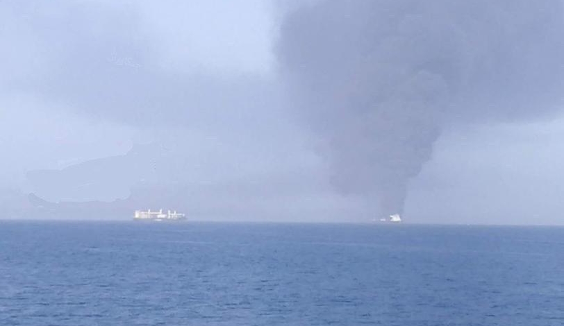 اولین تصویر منتشر شده از حمله به نفتکش ها در دریای عمان