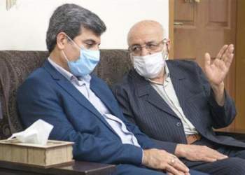 تصویری از مهندس احمد محمدی و پدر بزرگوار شهید علی حسینی کاهکش | نفت آنلاین