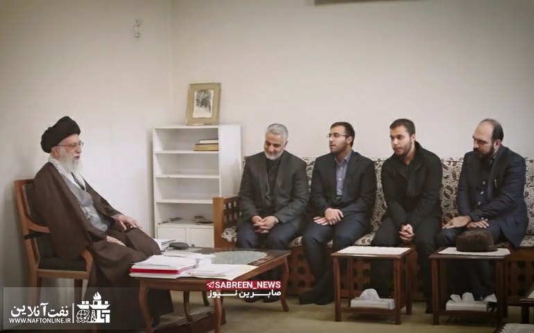 دیدار قاسم سلیمانی و خانواده با امام خامنه‌ای