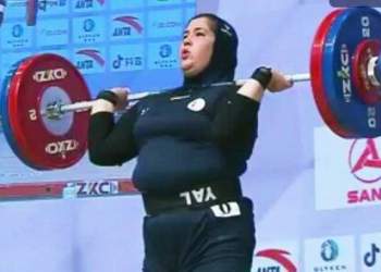 بانوی وزنه بردار ایرانی
