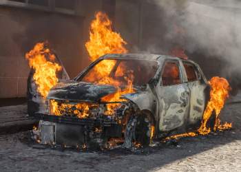 جلوگیری از آتش سوزی خودرو در پمپ بنزین | نفت آنلاین