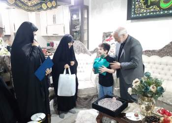 استاندار خوزستان و خانواده شهید حاج نادر حمید | نفت آنلاین