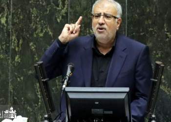 مقابله با مهاجرت نخبگان در خواست شهید رئیسی از وزارت نفت بود